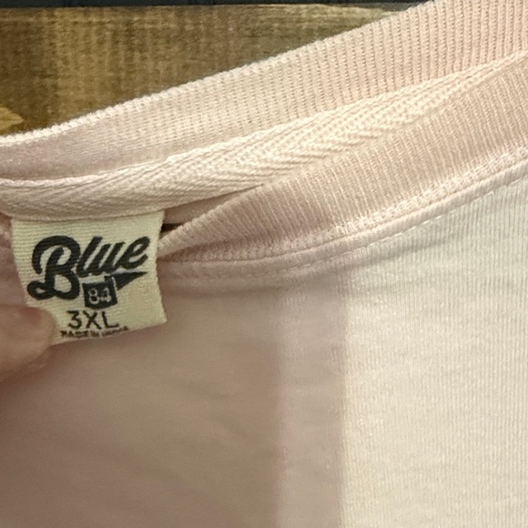 Women’s tshirt - Picture 3 of 3